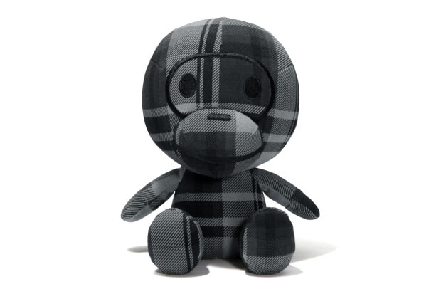 a-bathing-ape-bape-bapecheck-baby-milo-toy