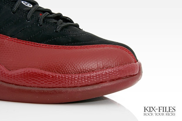 air-jordan-12-retro-black-red-flu-game
