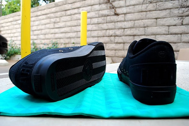 brooklyn-projects-circa-cero-black-friday-sneaker