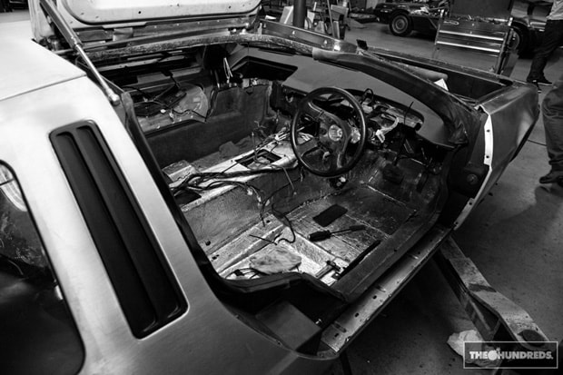 delorean-motor-co-the-hundreds-p3
