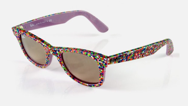 maya-hayuk-ray-ban-wayfarers