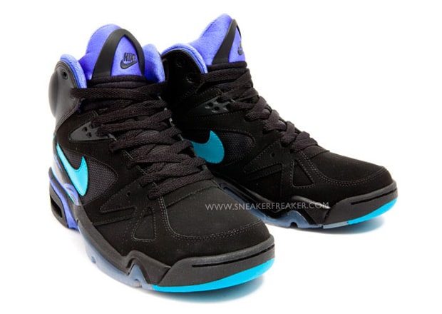 nike-air-hoop-structure-aqua