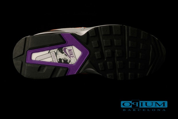 nike-air-max-st-limited-edition