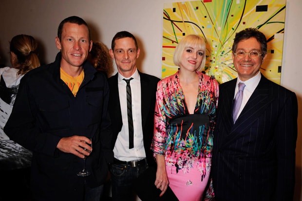 nike-lance-armstrong-stages-art-new-york-city