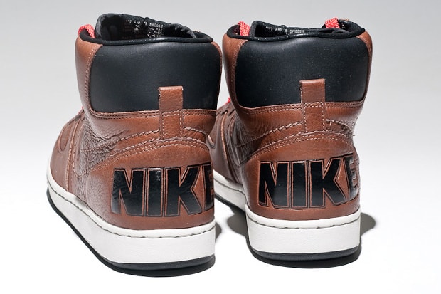 nike-sportswear-terminator-supreme-qs