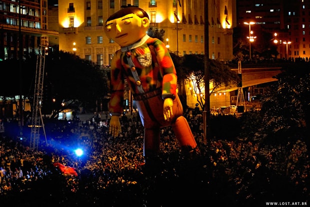 os-gemeos-parade-balloon