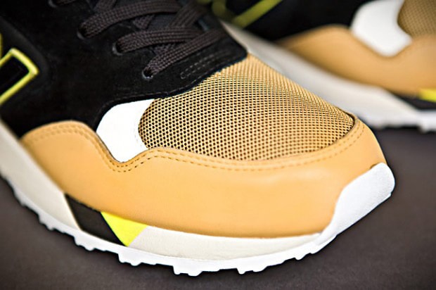 sneaker-freaker-new-balance-m850jst-closer