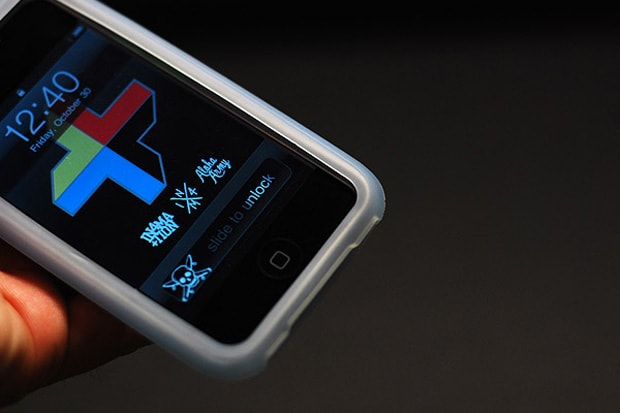 stussy-iphone-protector
