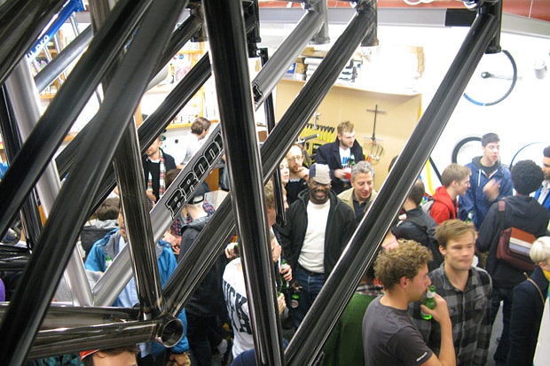 tokyo-fixed-gear-store-opening