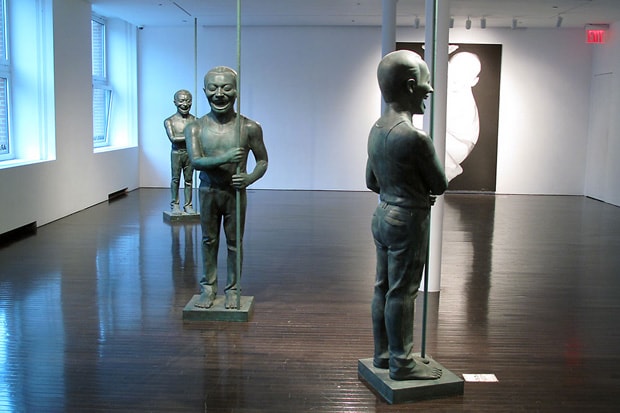 yue-minjun-smile-ism-exhibition-recap