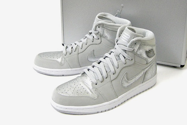 Air Jordan I (1) Retro Hi Silver
