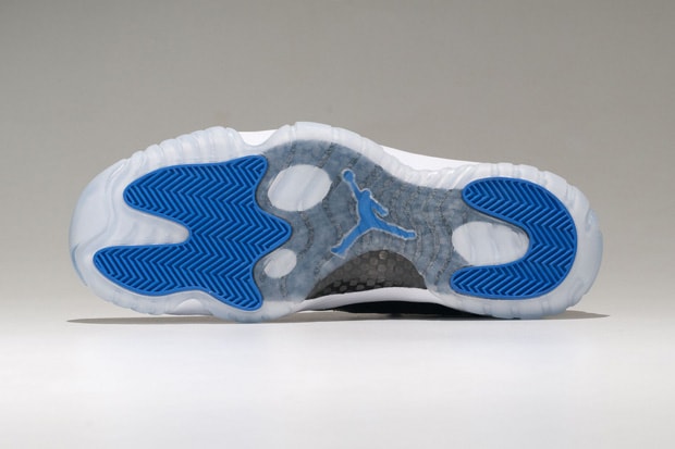 Air Jordan XI Space Jam