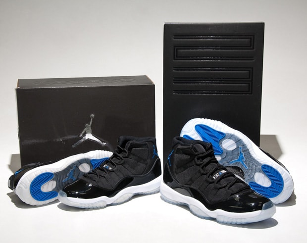 Air Jordan XI Space Jam