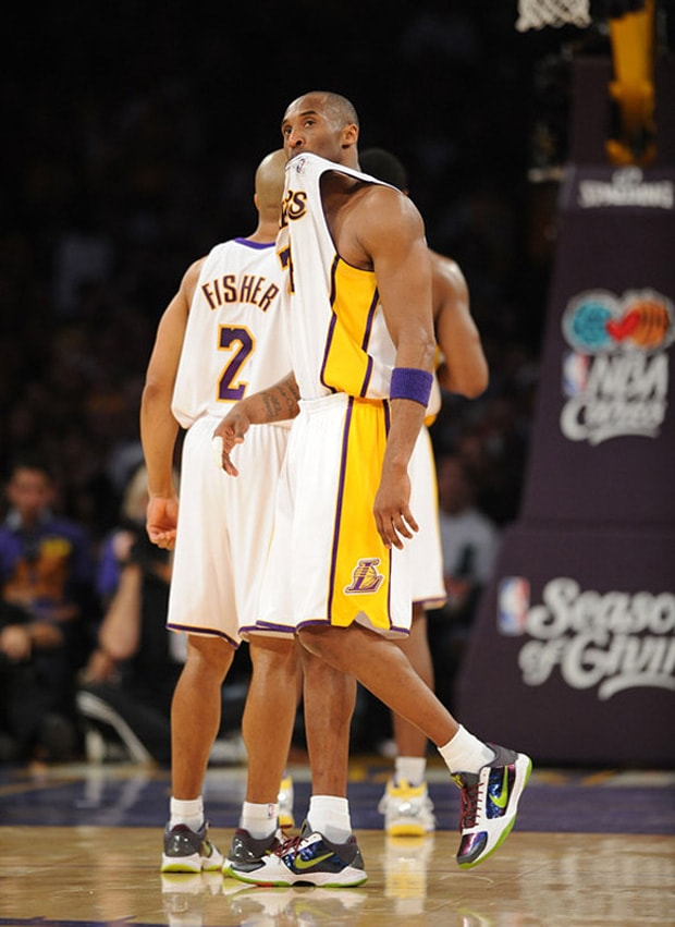 NBA Christmas Day Air Max LeBron VII & Zoom Kobe V