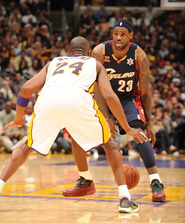 NBA Christmas Day Air Max LeBron VII & Zoom Kobe V
