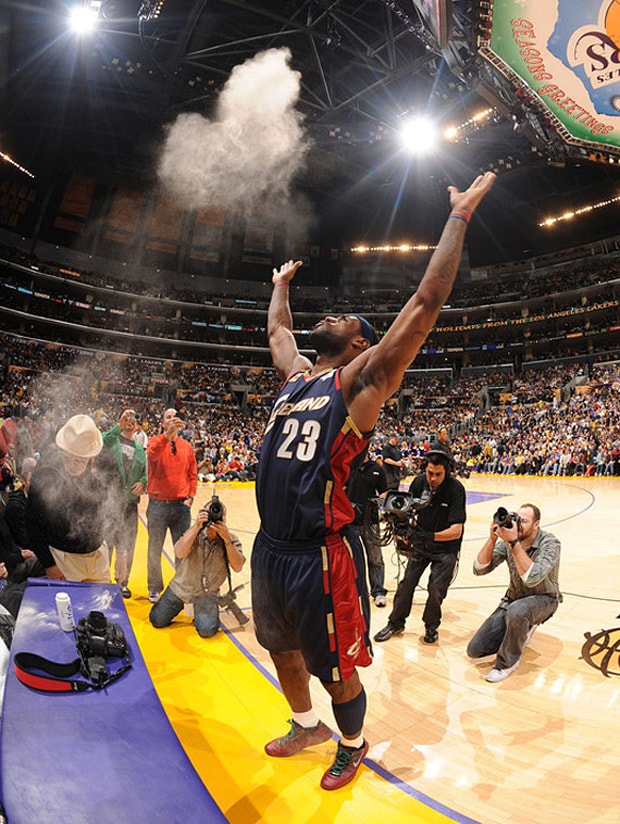 NBA Christmas Day Air Max LeBron VII & Zoom Kobe V