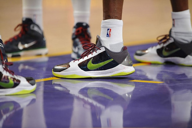 NBA Christmas Day Air Max LeBron VII & Zoom Kobe V