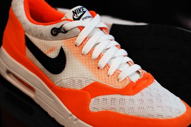 Nike Sportswear 2010 Spring Air Maxim 1 Torch Preview