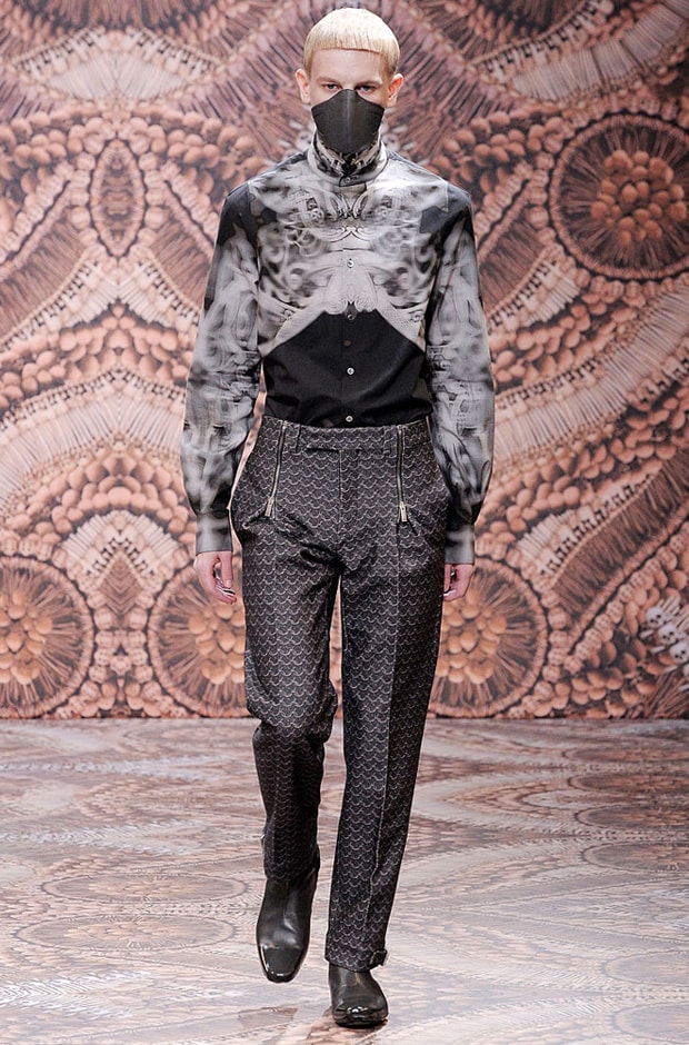 Alexander McQueen 2010 Fall Collection