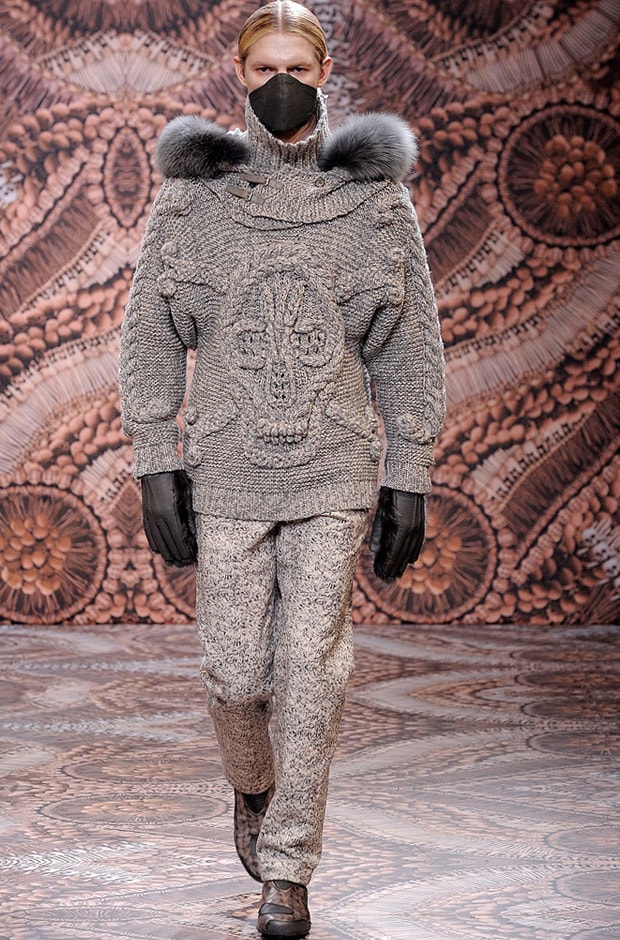 Alexander McQueen 2010 Fall Collection