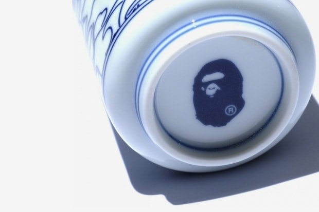 A BATHING APE BAPEXCLUSIVE Camo Mug