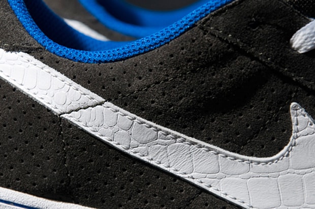 Nike SB Zoom Tennis Classic Newsprint