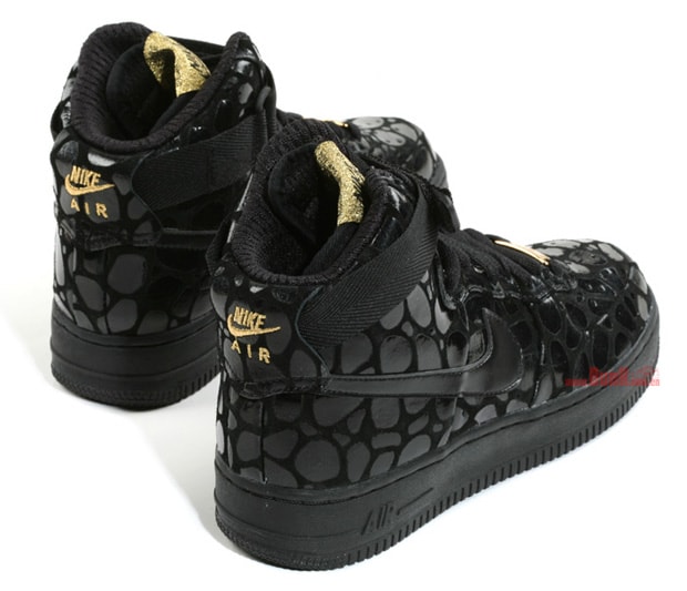 Nike WMNS Air Force 1 Hi Supreme LE