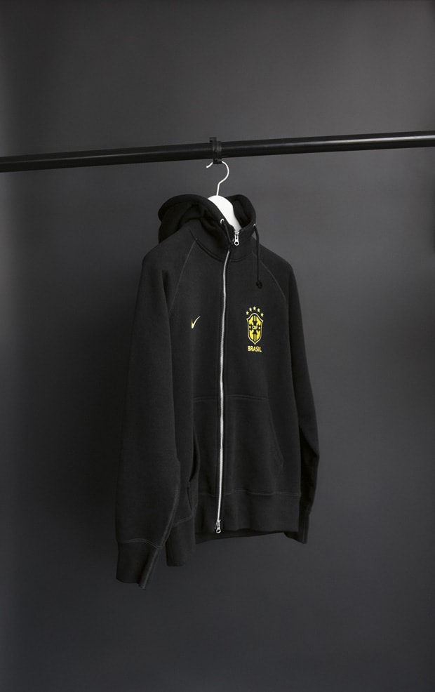 Nike Sportswear "Brasil Black" Pack