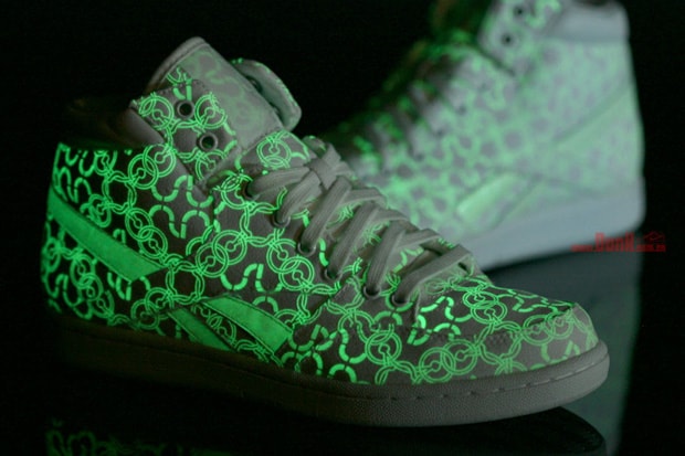 USLU Airlines x Reebok Courtee Mid