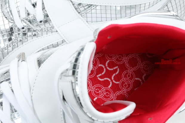 Uslu Airlines x Reebok Women's Retro Pop Mid