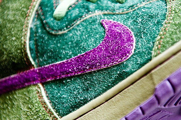 Todd Bratrud x Nike SB Dunk High Premium "Skunk" 