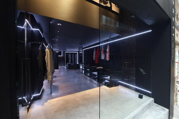 BLACK BARRETT 2010 Spring/Summer Collection
