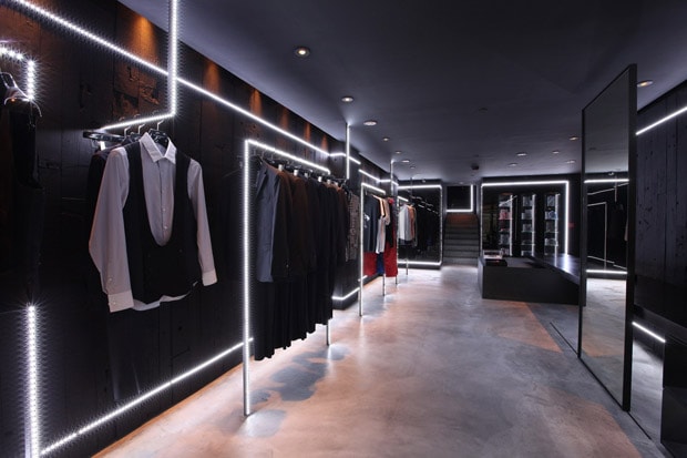 BLACK BARRETT 2010 Spring/Summer Collection