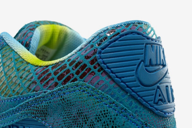 Nike Air Max 90 "Na'vi" Sample