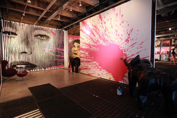 MR. Brainwash ICONS REMIX Exhibition 