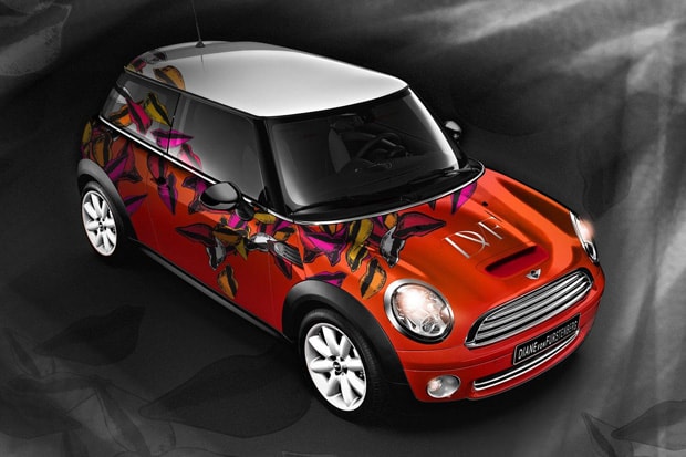 Mini 2010 Life Ball Series