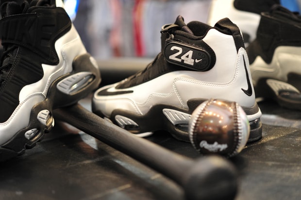 Nike Air Griffey Max 1 Platinum