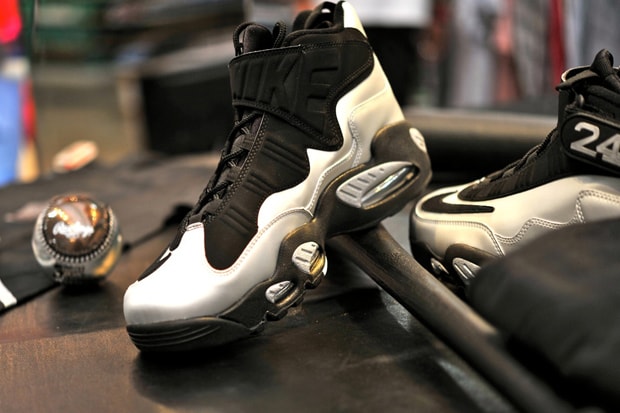 Nike Air Griffey Max 1 Platinum