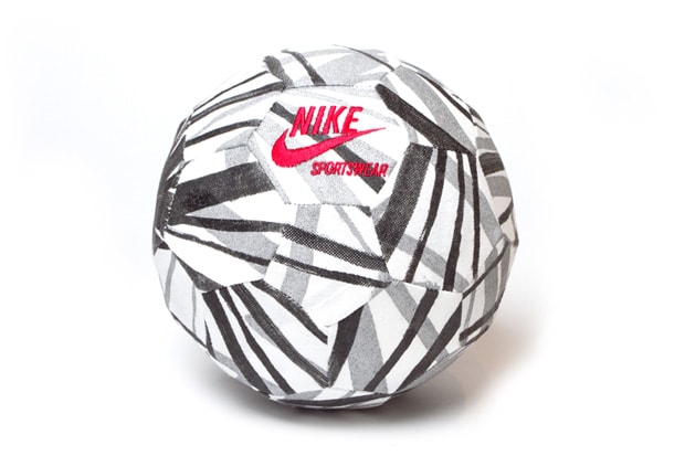 St. Alfreds x Nike Sportswear Six Points Artist Ball Auction