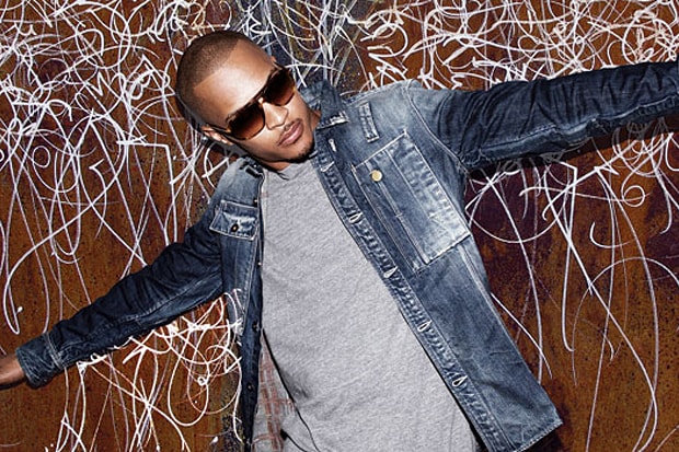  Complex Magazine: T.I. x Jose Parla & B.o.B. x REAS 2010 August/September Issue