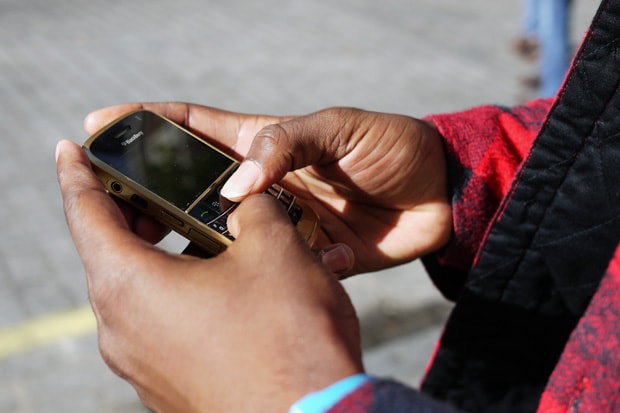 Streetsnaps: BUSY WORKS