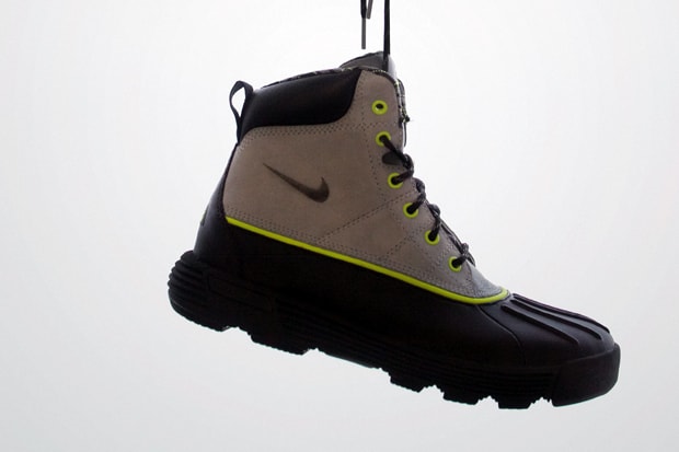 Nike Sportswear 2010 Holiday Lunar Collection