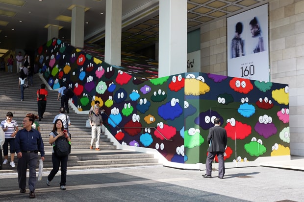 KAWS “PassingThrough” Exhibition Further Look