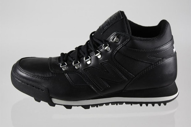 New Balance H710 Black Leather
