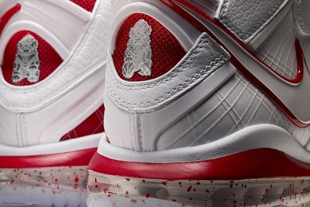 Nike Air Max LeBron VIII China Edition