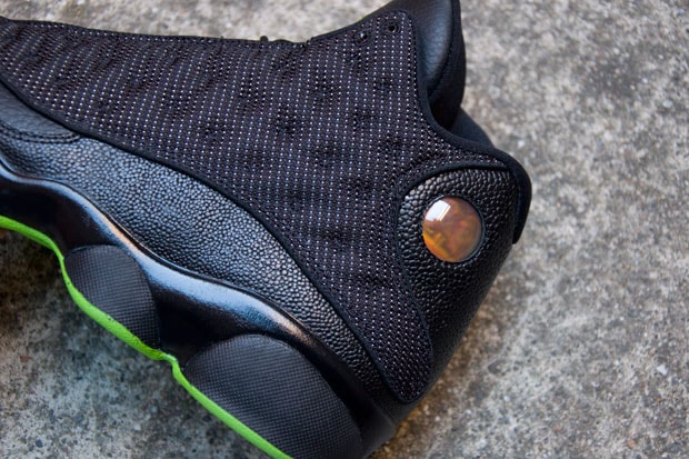 Air Jordan XIII Retro Black/Altitude Green