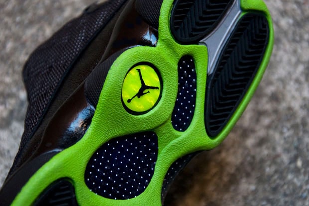 Air Jordan XIII Retro Black/Altitude Green
