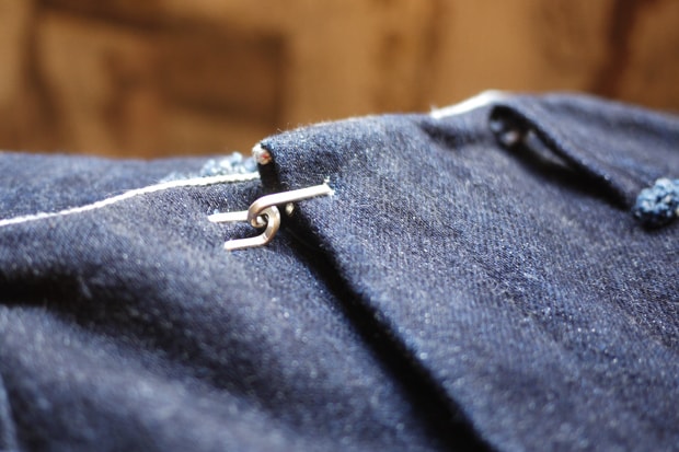 MA+ Pleated Knee Denim