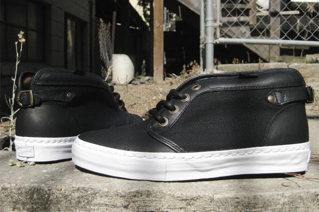 Vans Vault Leather Chukka Buckleback LX