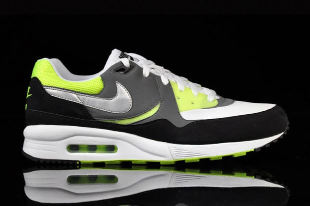 Nike 2010 Fall/Winter Air Max Light
